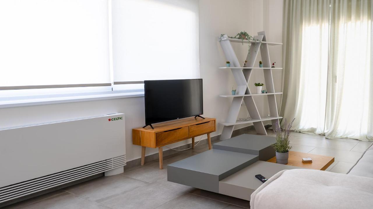 A Brand New, Beautifully Decorated Maisonette. Chalkida Exterior photo