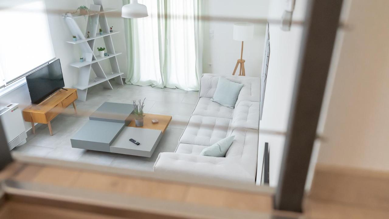A Brand New, Beautifully Decorated Maisonette. Chalkida Exterior photo